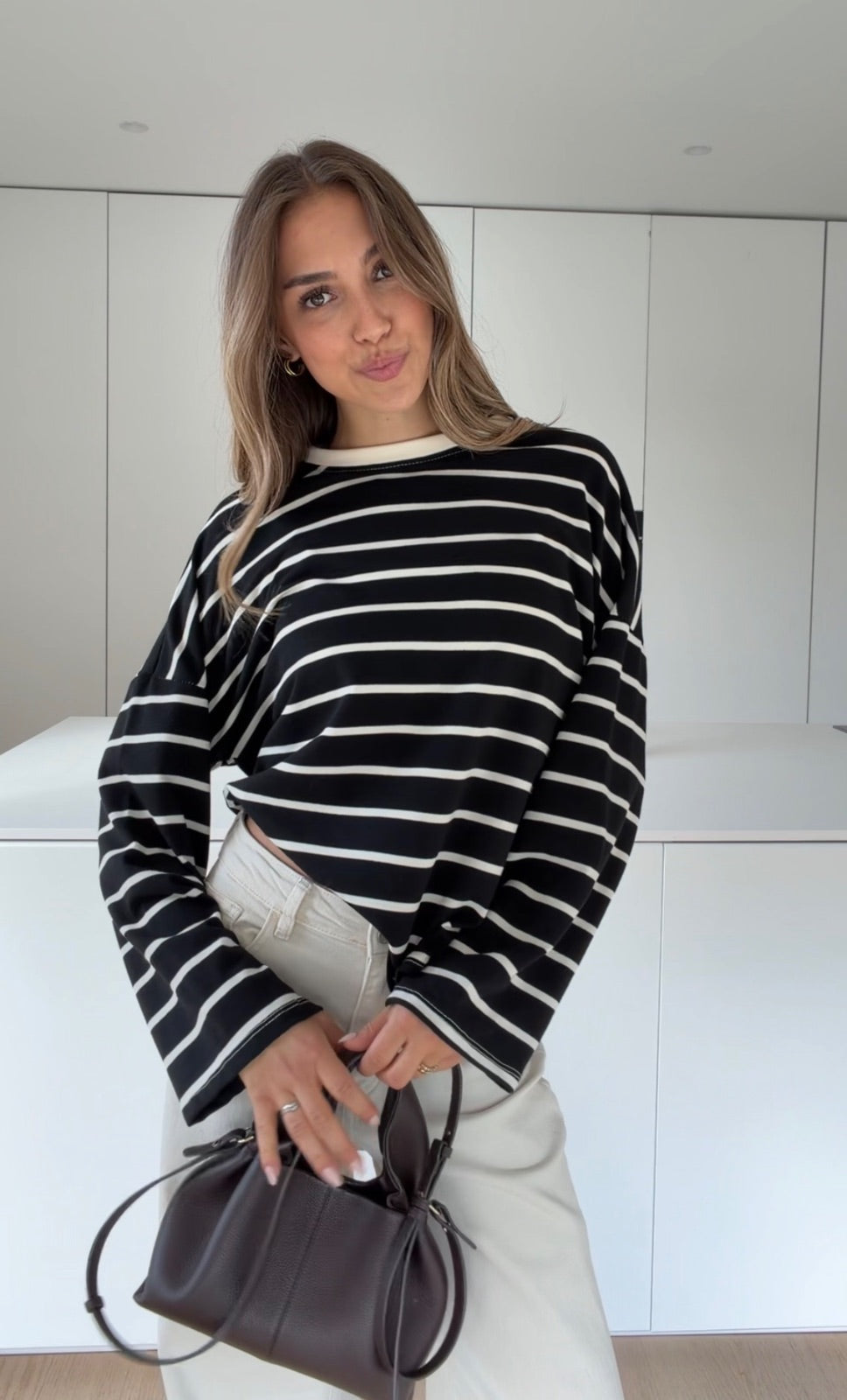 STRIPED LONGSLEEVE BLACK BLACK-WHITE – Schwarz-Weiß | avenuegirls.de Damenmode