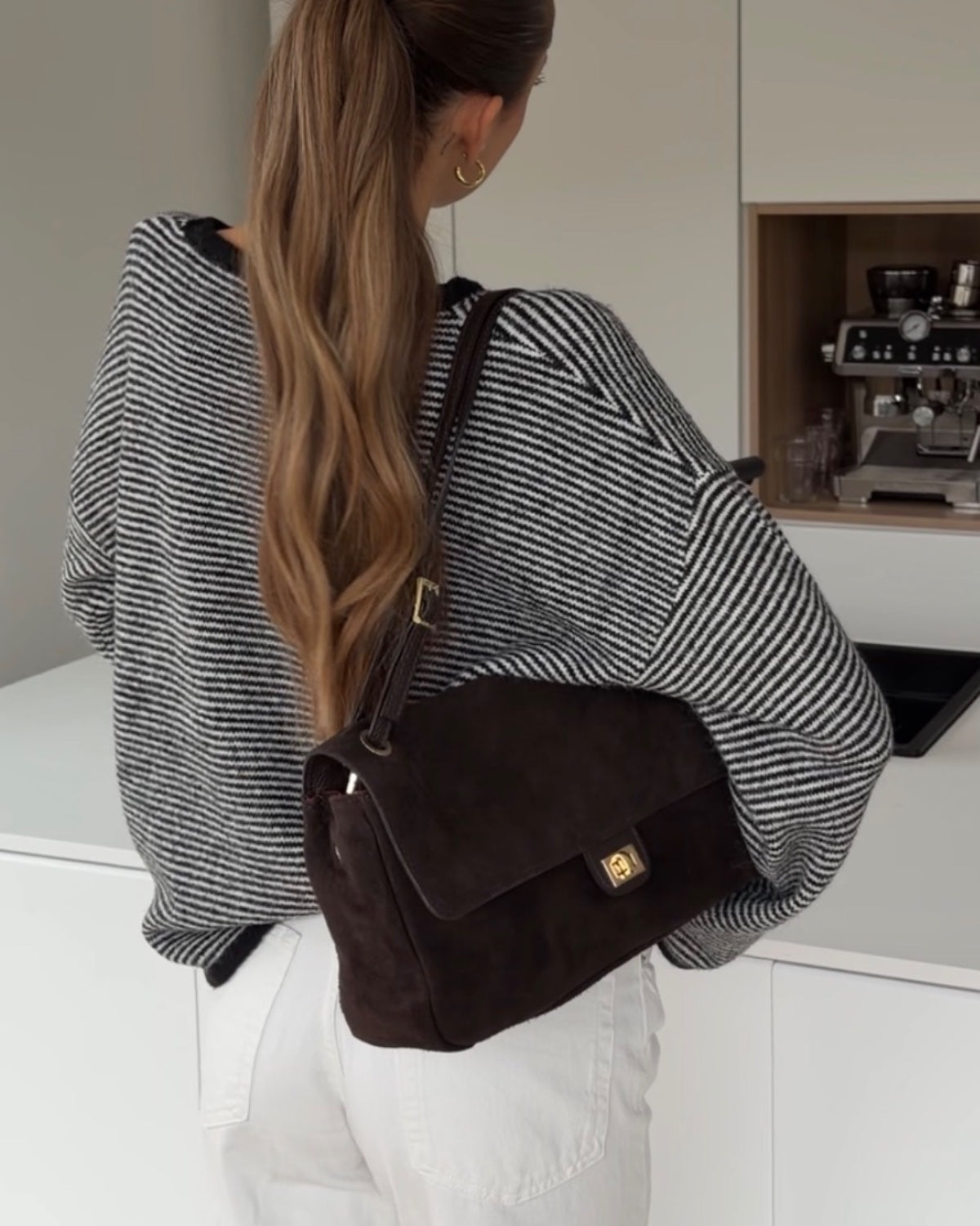 SOFT SMALL STRIPED PULLOVER BLACK-WHITE – Schwarz-Weiß | avenuegirls.de Damenmode