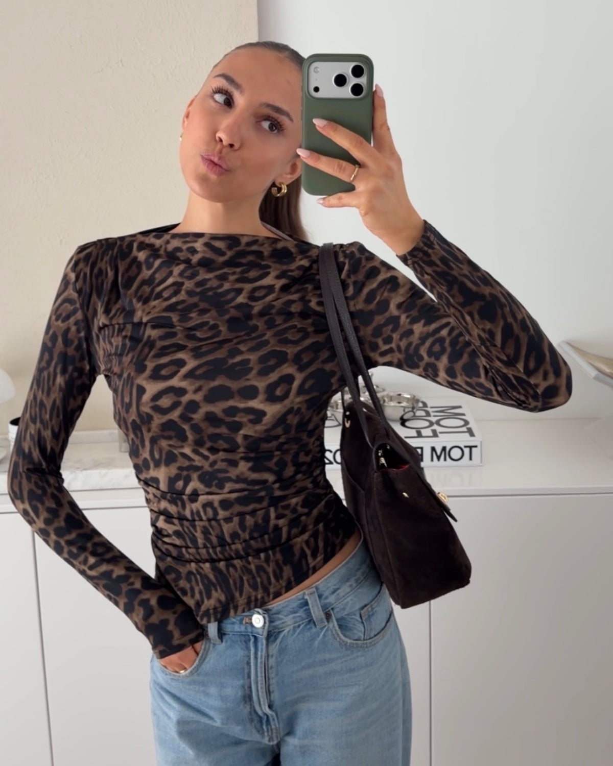 LEO LONGSLEEVE BROWN – Braun | avenuegirls.de Damenmode