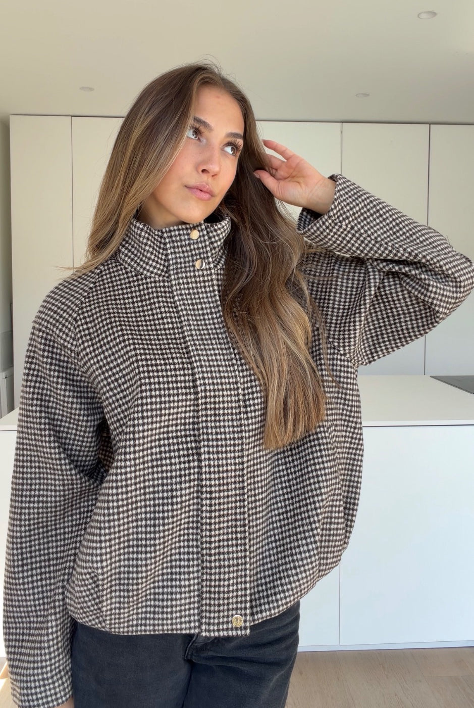 KARO ZIP JACKET BROWN – Braun | avenuegirls.de Damenmode