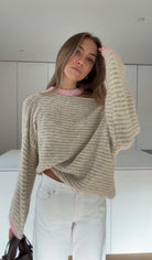 STRIPED CUTOUT SWEATER BEIGE-PINK – Beige-Rosa | avenuegirls.de Damenmode