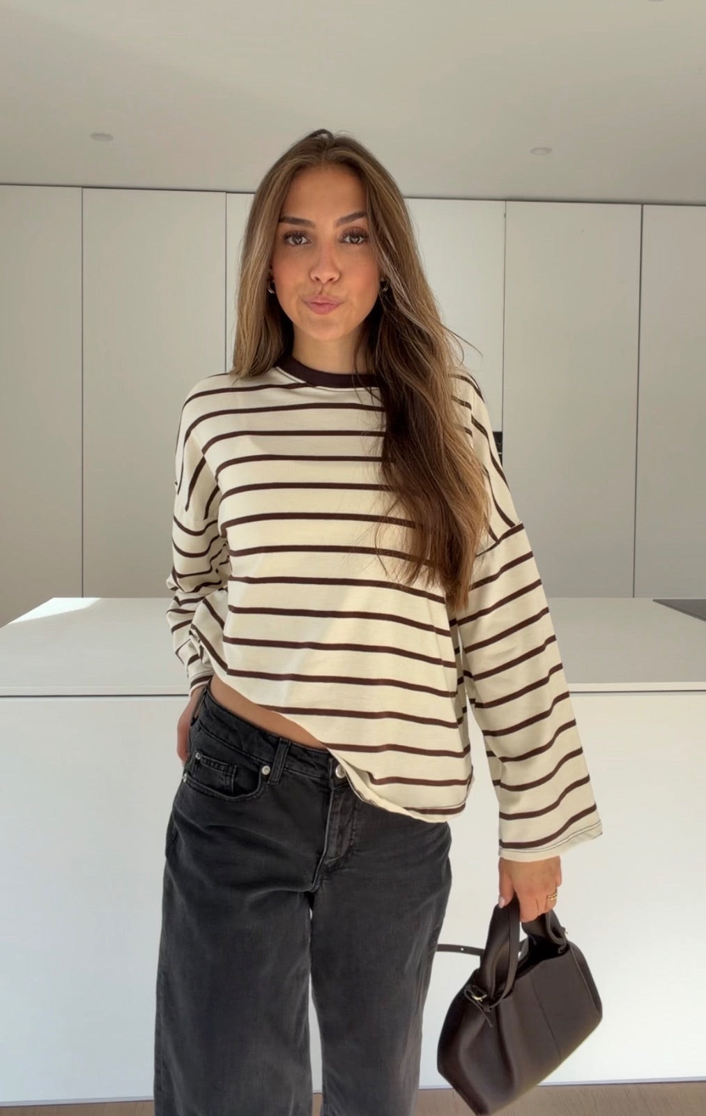 STRIPED LONGSLEEVE CREAM-BROWN – Creme-Braun | avenuegirls.de Damenmode