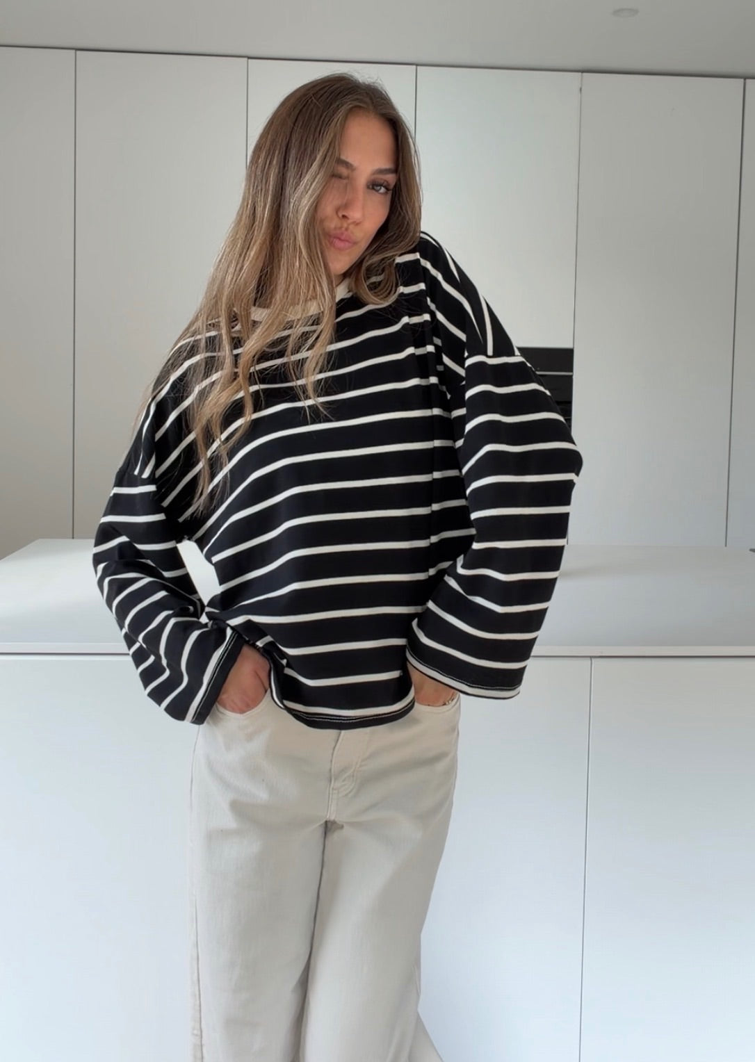 STRIPED LONGSLEEVE BLACK BLACK-WHITE – Schwarz-Weiß | avenuegirls.de Damenmode