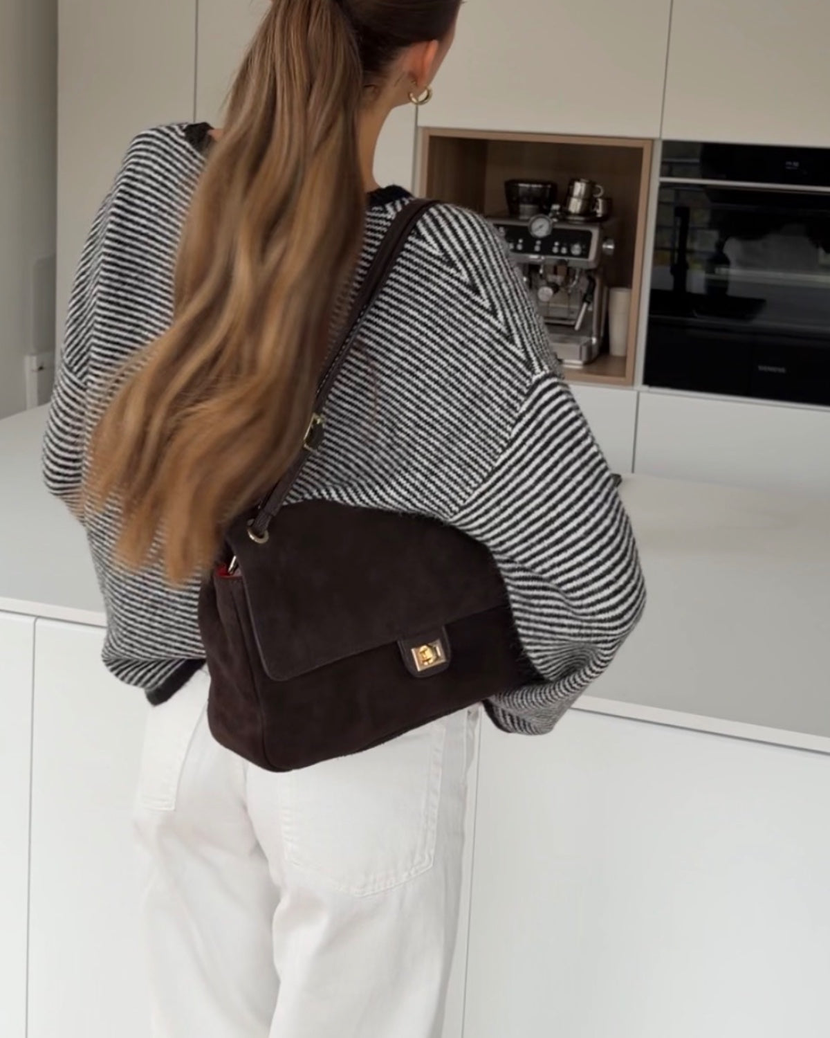 SOFT SMALL STRIPED PULLOVER BLACK-WHITE – Schwarz-Weiß | avenuegirls.de Damenmode