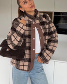 KARO BUTTON JACKET BROWN – Braun | avenuegirls.de Damenmode