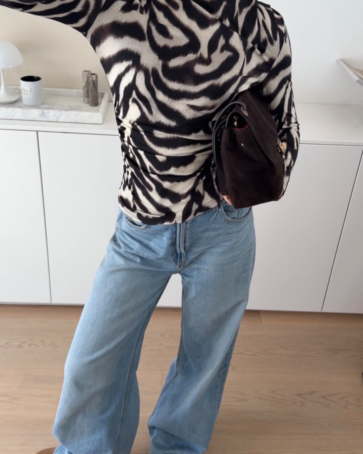 ZEBRA LONGTOP BLACK-WHITE – Schwarz-Weiß | avenuegirls.de Damenmode